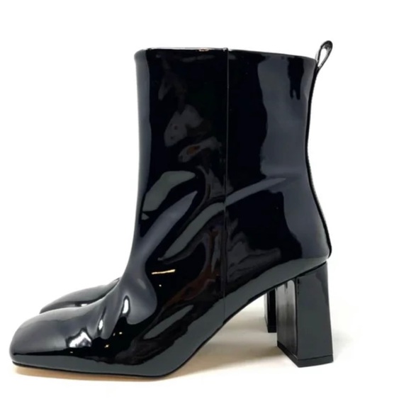 Good American Black Patent Leather
Boots Size 5.5 Square Toe. NEW IN BOX - Picture 4 of 13